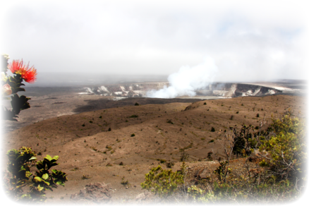 Vulkangebiet (Bild: Der rauchende Halemaʻumaʻu Krater in der Kīlauea Caldera - bevorzugter Sitz der Feuergöttin Pele)